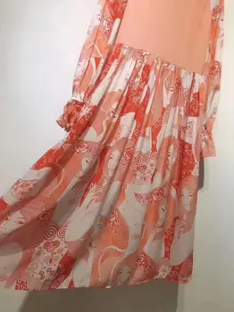 Ir 2021. Jaunā Zīda Sieviete Kleitu Krāsu Salikuma Garām Piedurknēm Ziedu Drukāt Vintage Eleganta Sieviešu Kleita Skrejceļa Vestidos Pavasarī