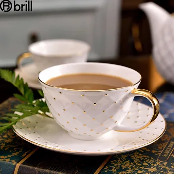 Luksusa Eiropas Kaula porcelāna Tasi Radošo Augstas Kvalitātes Biroja Pēcpusdienas Tējas Tases Kafijas Krūze Keramikas Tējas Tasītes un Apakštasītes Komplekti 50