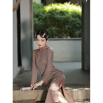 Pavasara Elegants Mandarīnu Apkakles, Garas Piedurknes Izšūta Cheongsam Tradicionālā Ķīniešu Stilā Sieviešu Qipao