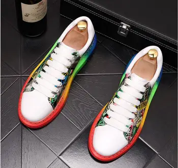Ir 2021. Jaunā Luksusa dizaineru vīriešu Iela krāsains grafiti ikdienas apavi mežģīnes-up valdes kurpes cilvēks jaunatnes trending platformas kurpes