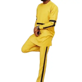 Dzeltena Kokvilnas Vīriešu Uzvalku O Kakla Krekls Saskaņot Melnā Svītrainām Elsas Vīriešu Apģērbu Komplekts Topi+Bikses Festivāls Āfrikas Brīdis Valkā