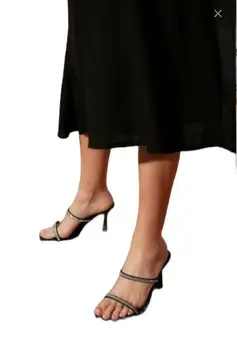 Ir 2021. Jaunā Sieviešu čības, augstpapēžu Čības, Sandales flip flops Norādīja toe Slaidi Puse kurpes Sieviete Modes Tendence Black tupele