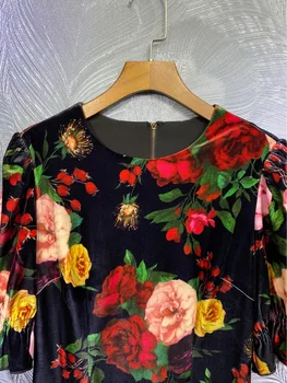 Pavasara Rudens Sievietes Augstas kvalitātes ziedu drukāt Samta kleita Karstā modes skrejceļiem O-veida kakla kleita C724