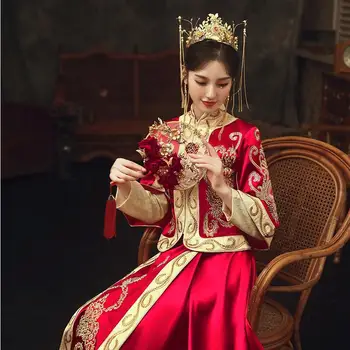 Sieviešu Cheongsam Red Qipao Āzijas Līgavas Kleita Senās Klasiskās Karaliskās Cēlo Banketa Apģērbu Izšūšana elegantu Austrumu kostīms